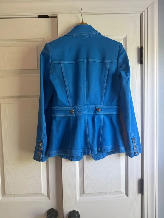 WHBM Women’s Blue Tailored Jean Jacket - Picture 10 of 14